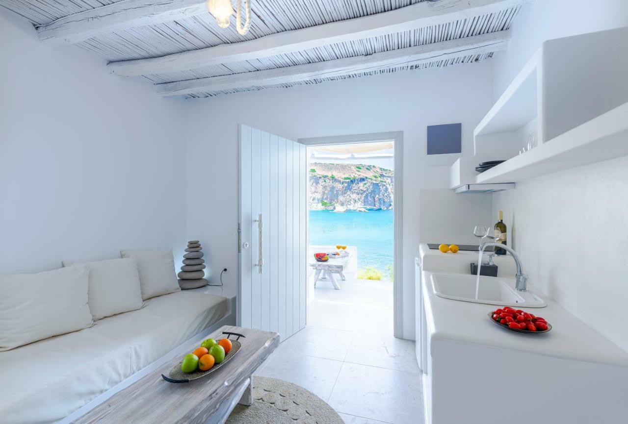 Milinon Suites Firopotamos Esterno foto